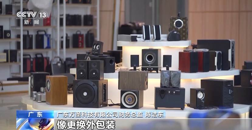 图片包含 室内, 桌子, 活, 房间 AI 生成的内容可能不正确。