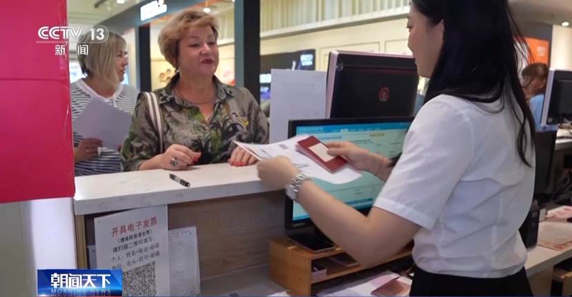 人在玩电脑 AI 生成的内容可能不正确。